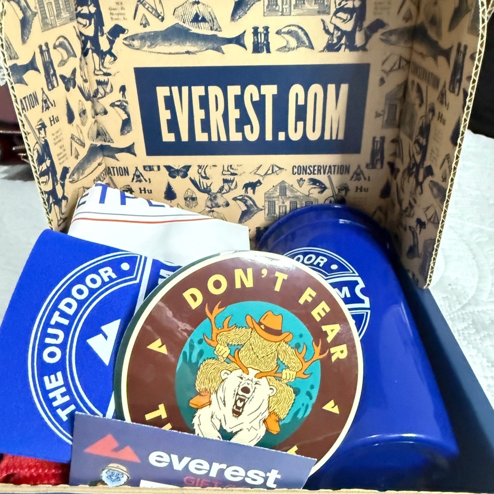 Everest gift box